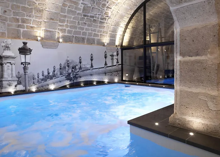 Hotel La Lanterne & Spa By Timhotel